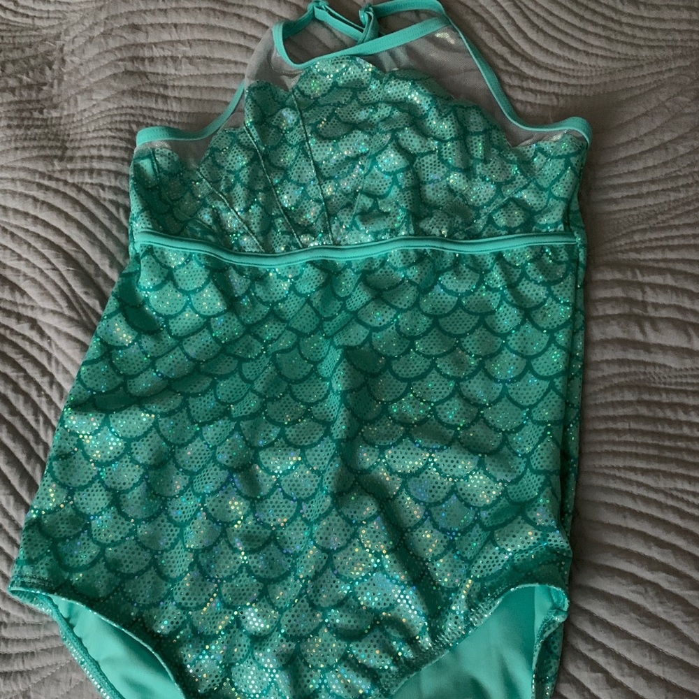 big girl’s suits brand: lands end & justice